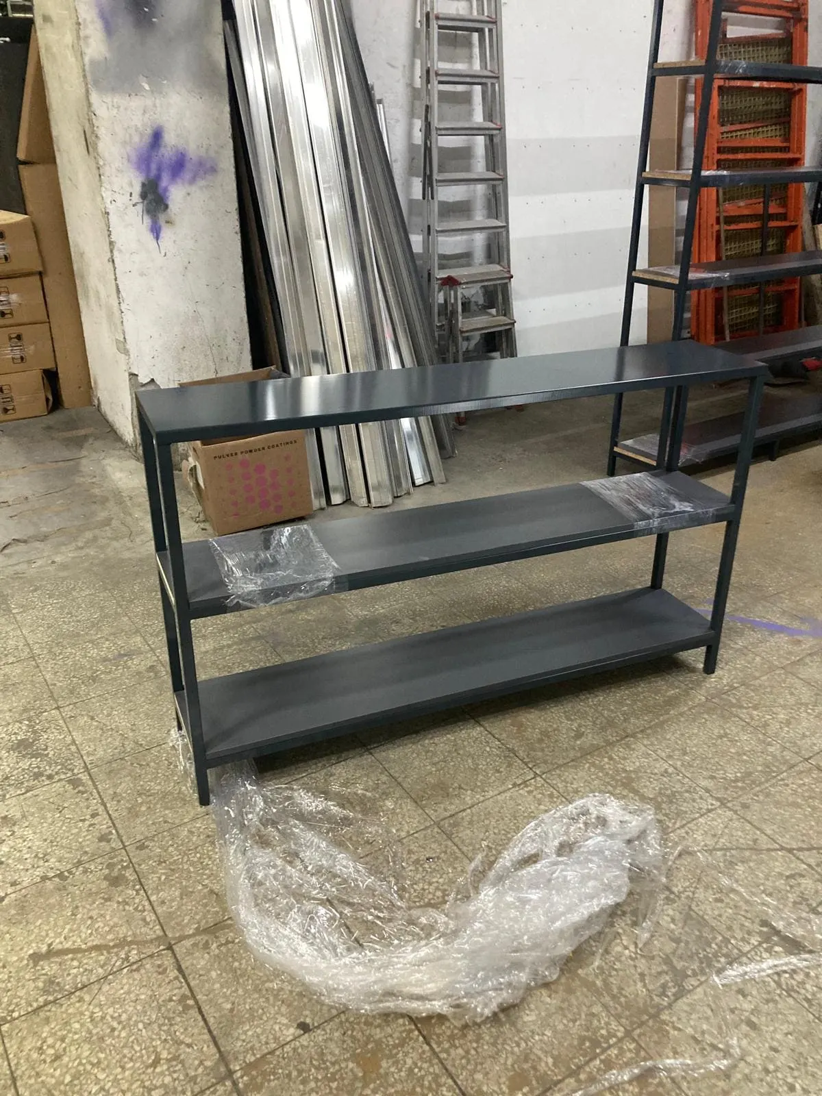 Demir kapı ve raf sistemleri modelleri - proje görseli 10