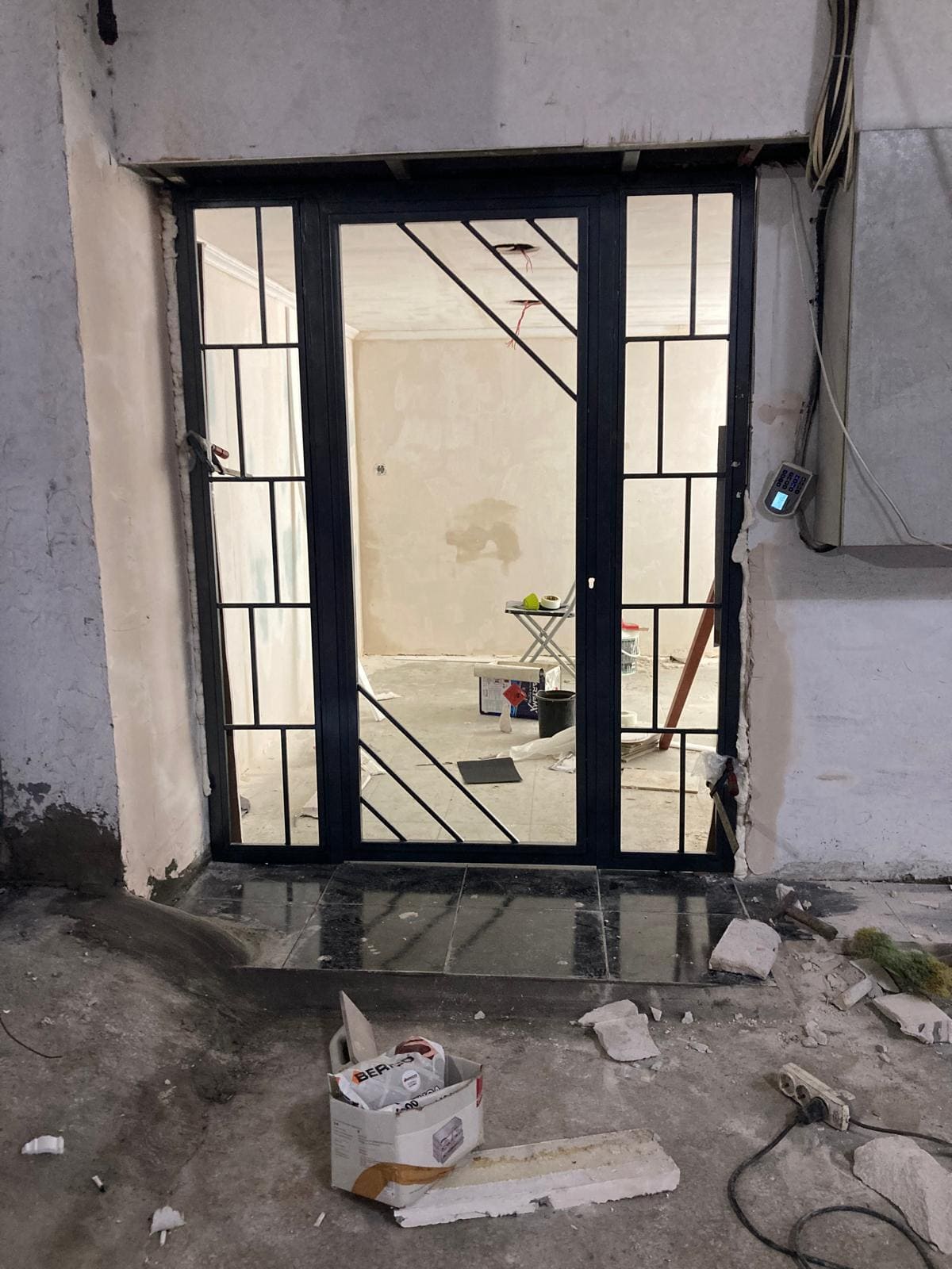 Demir kapı ve raf sistemleri modelleri - proje görseli 4