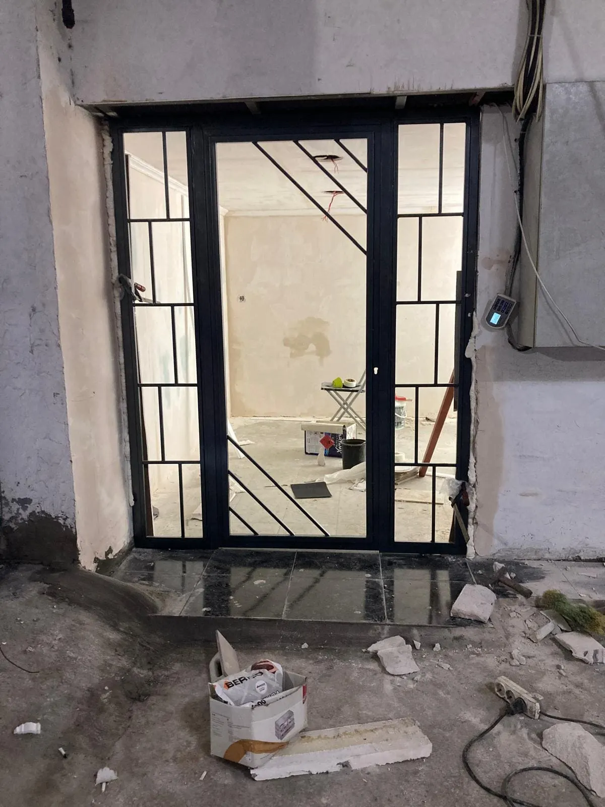 Demir kapı ve raf sistemleri modelleri - proje görseli 4