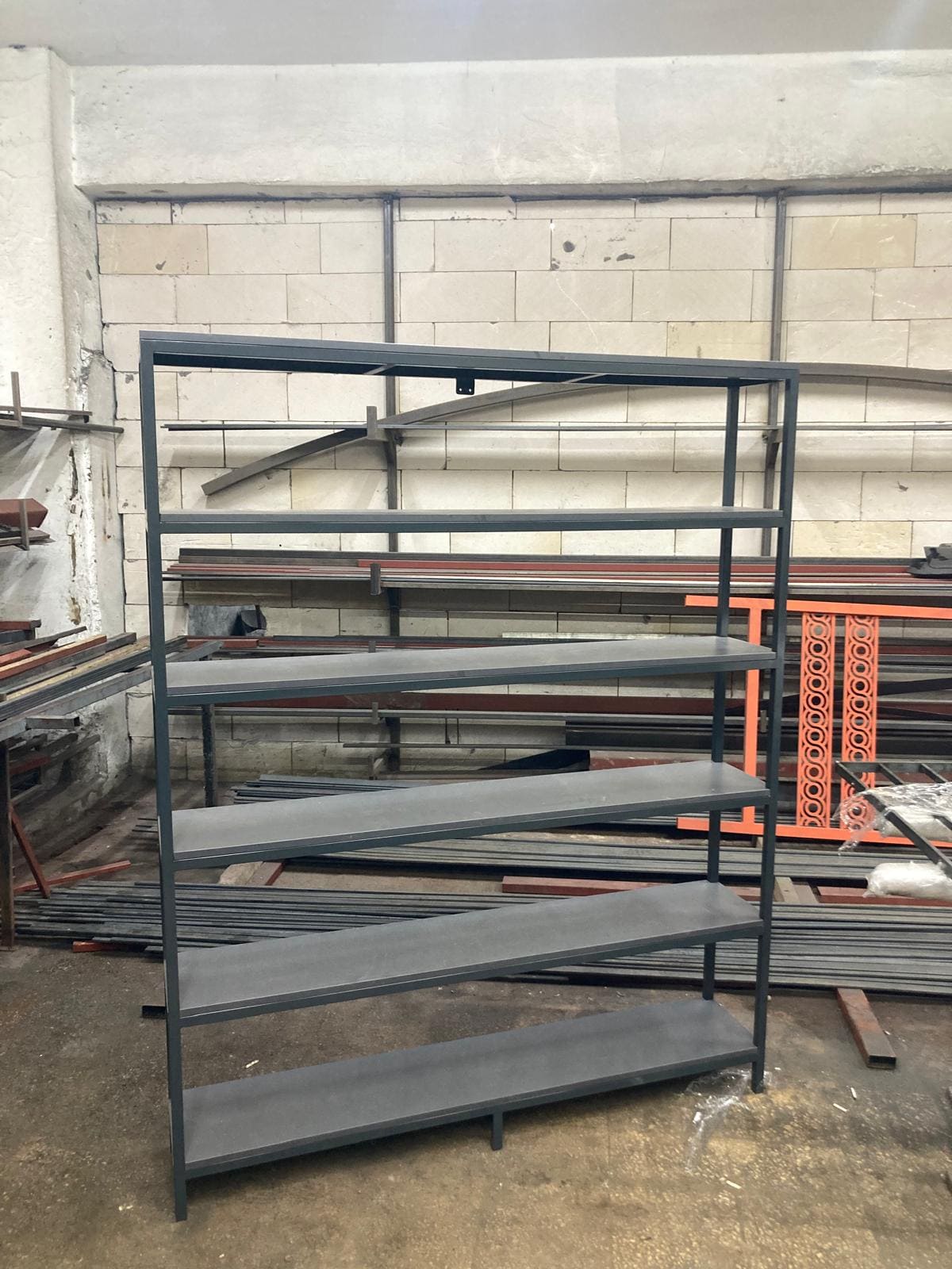 Demir kapı ve raf sistemleri modelleri - proje görseli 7