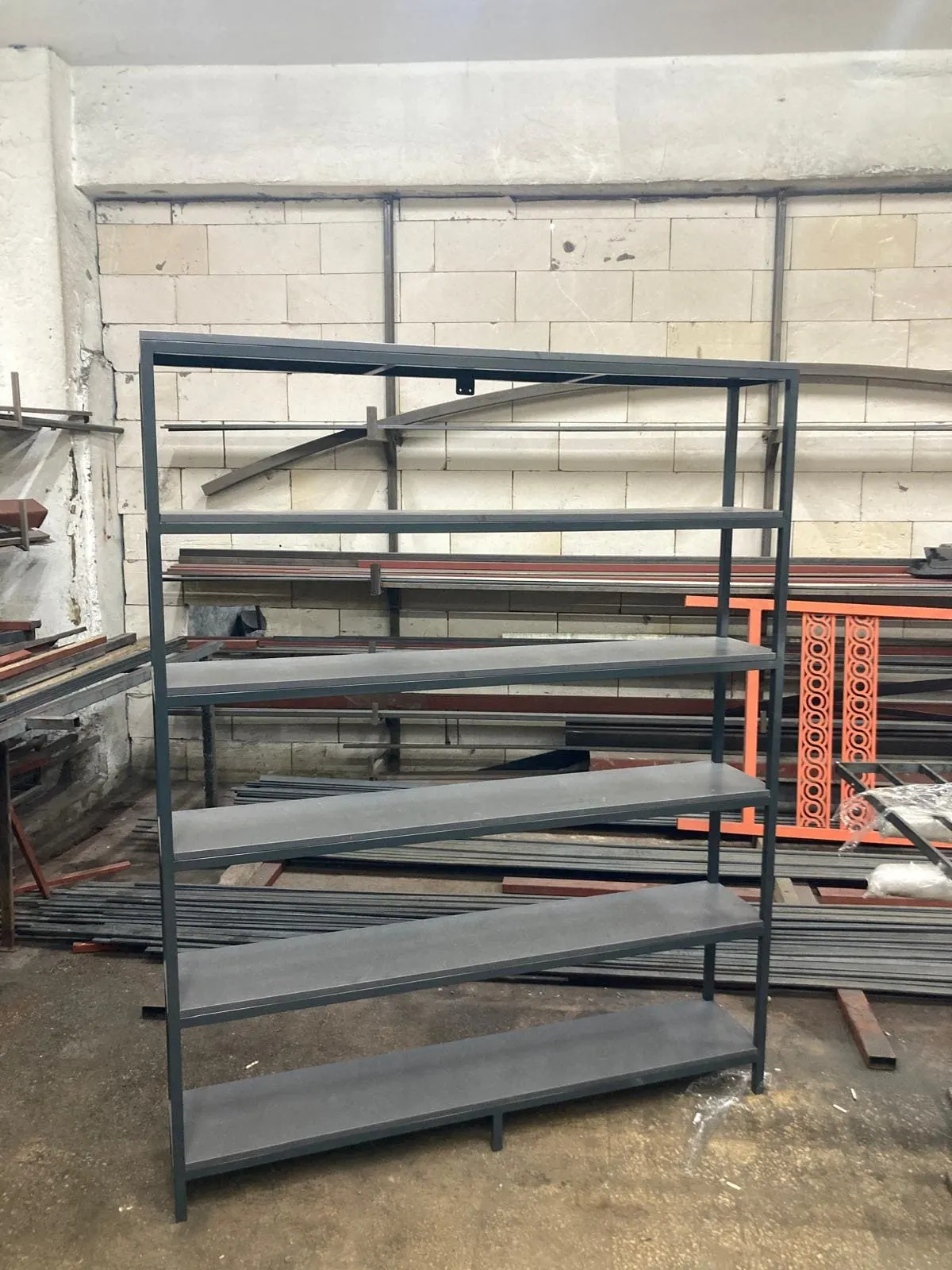 Demir kapı ve raf sistemleri modelleri - proje görseli 7