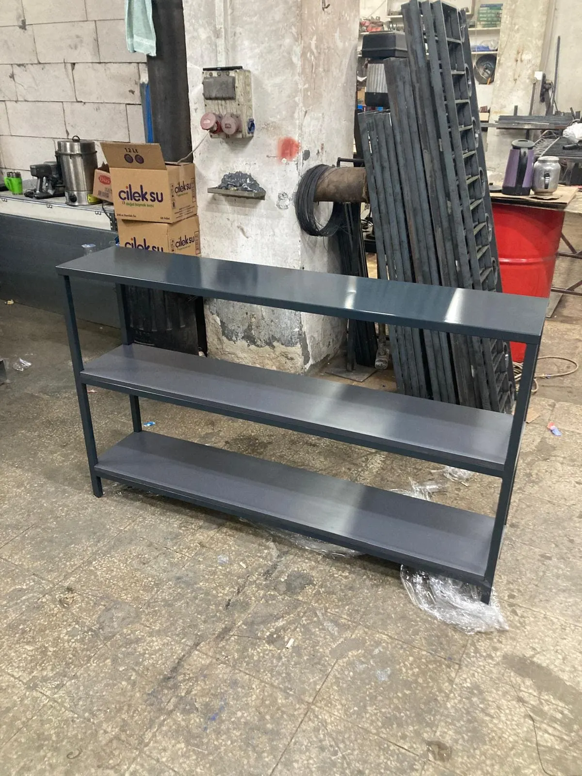 Demir kapı ve raf sistemleri modelleri - proje görseli 8