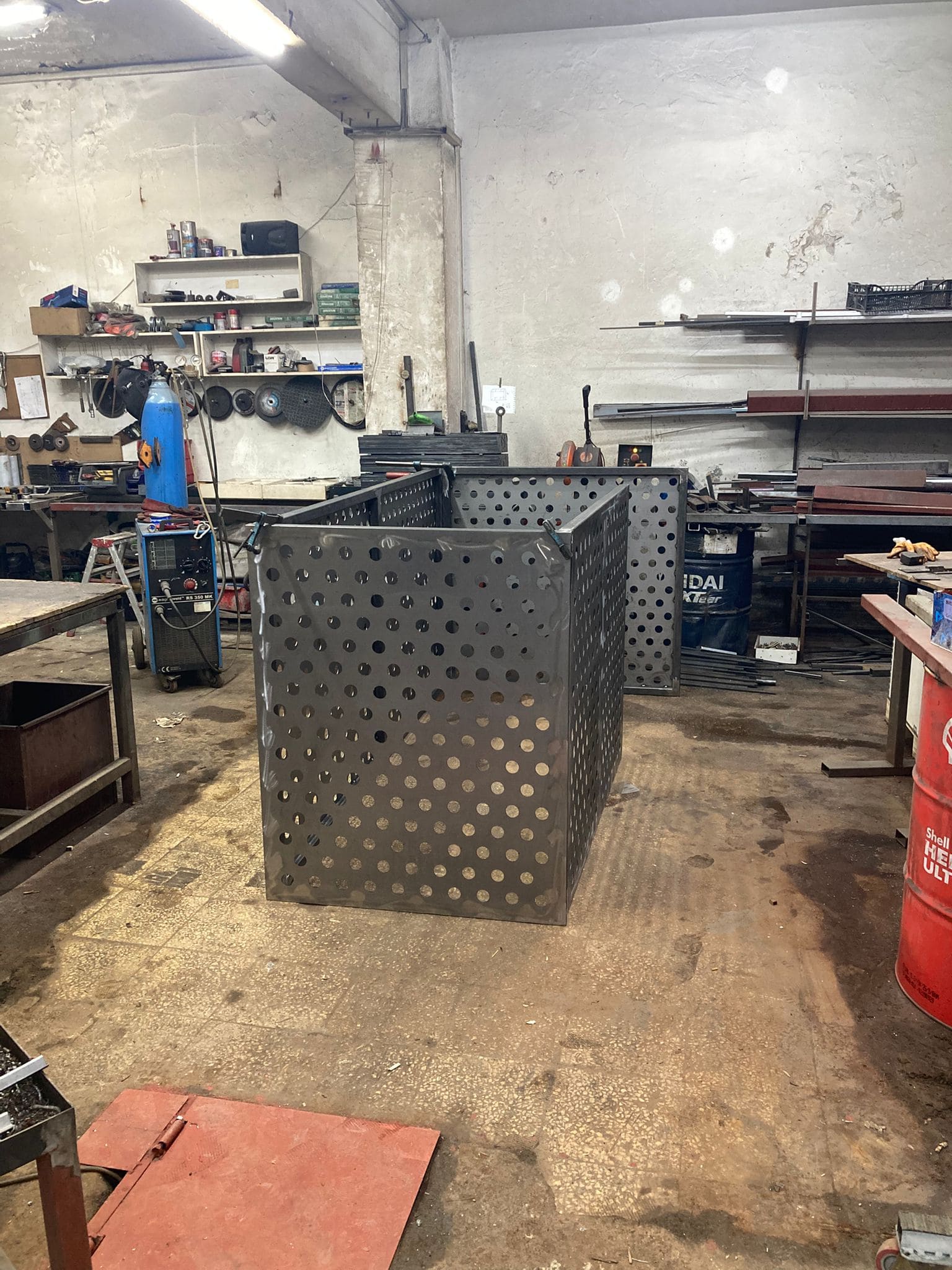 Merdiven korkulukları imalat boya ve montaj - proje görseli 6