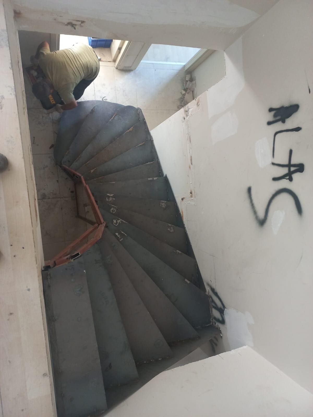 Merdiven korkulukları ve kör kasa imalatları - proje görseli 12