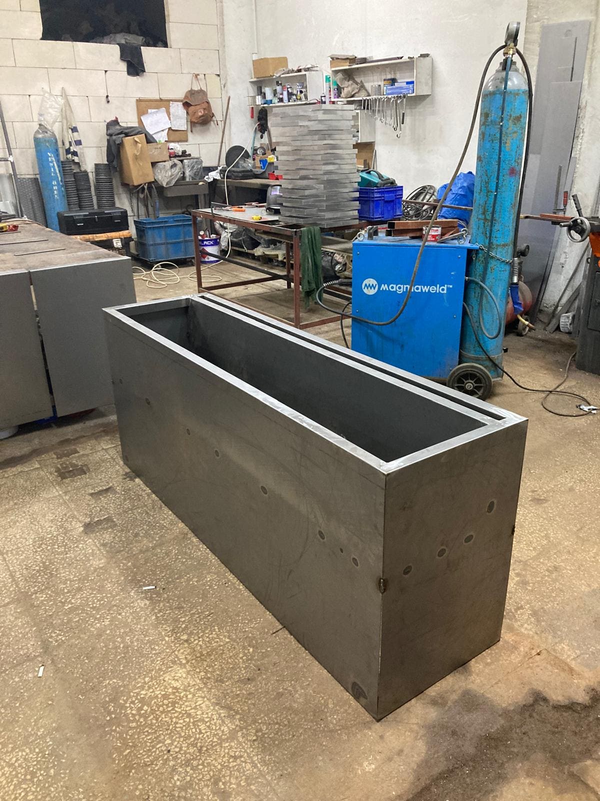 Metal saksı uygulamaları - proje görseli 1