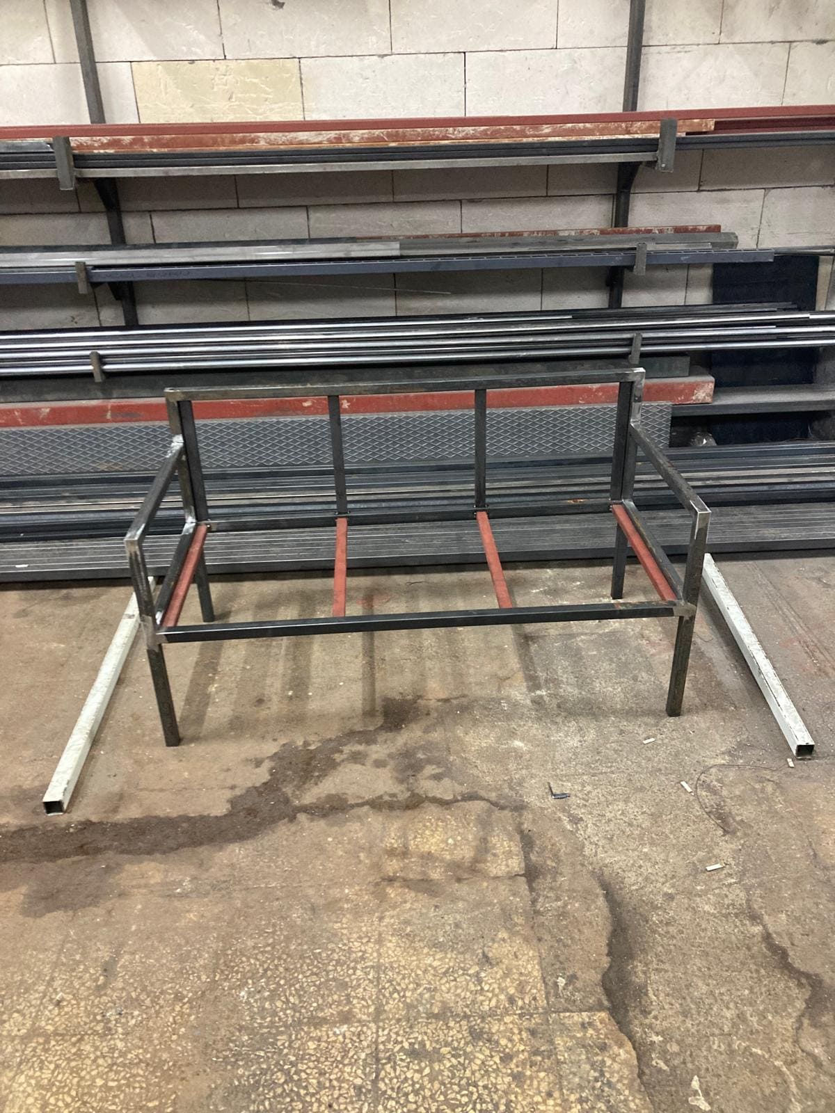 Metal saksı uygulamaları - proje görseli 9