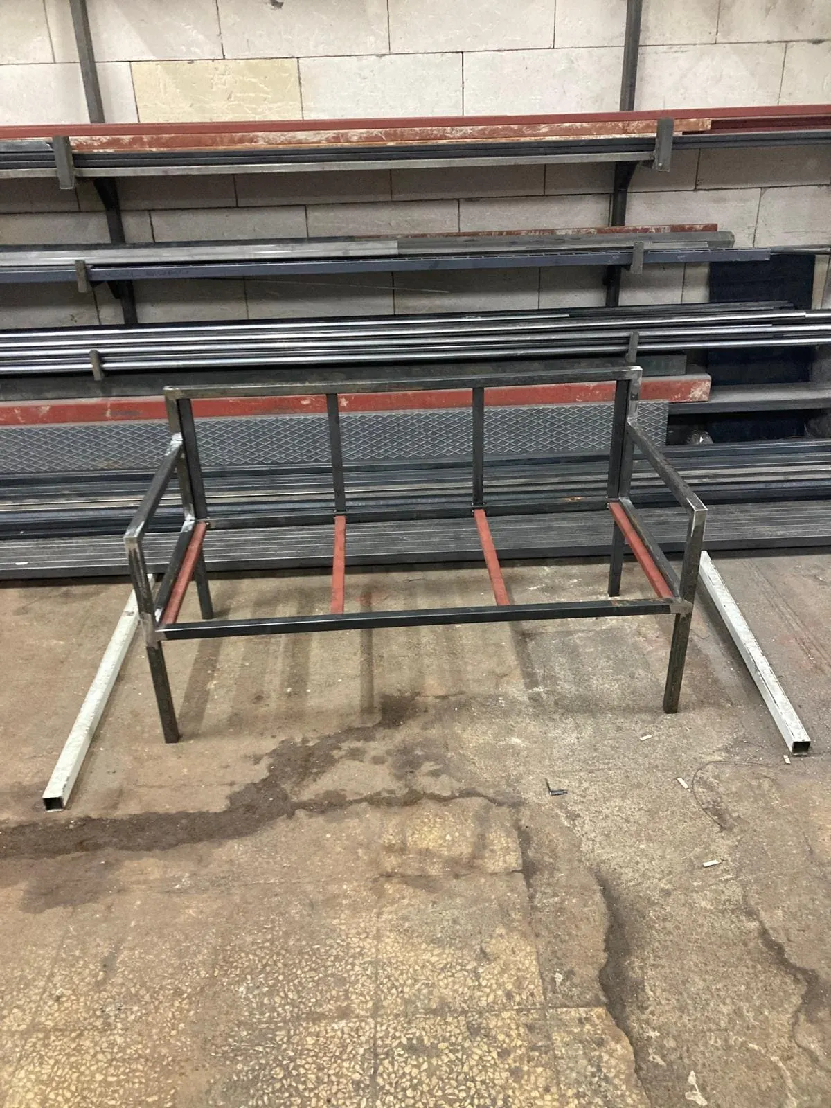 Metal saksı uygulamaları - proje görseli 9